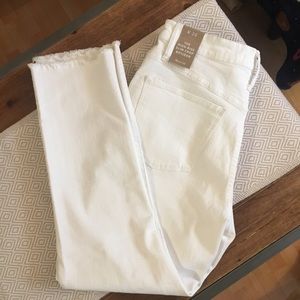 Madewell The High Rise Slim Crop Boyjean in white